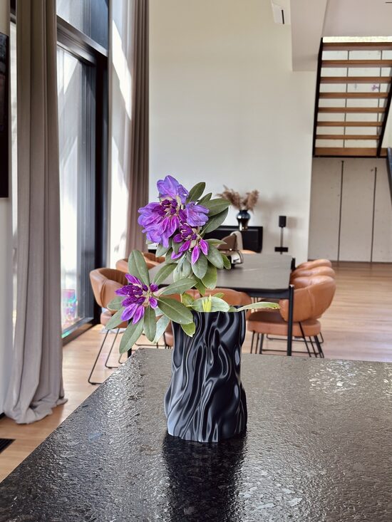 Flower vase "Mirage Black"